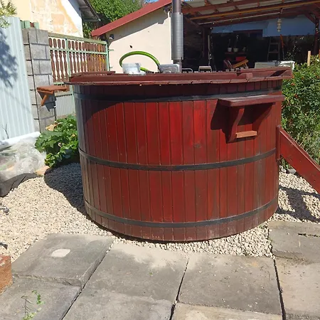 Deak Vendeghaz 아파트 *