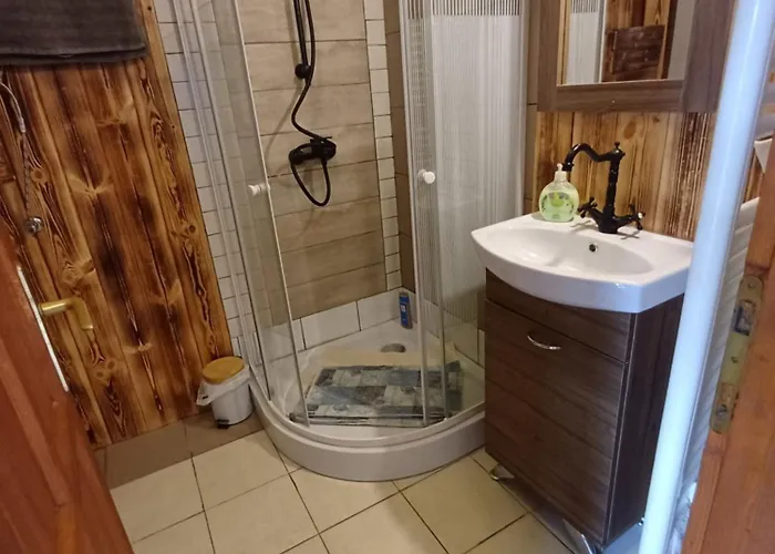 Deak Vendeghaz * Шальготарьян